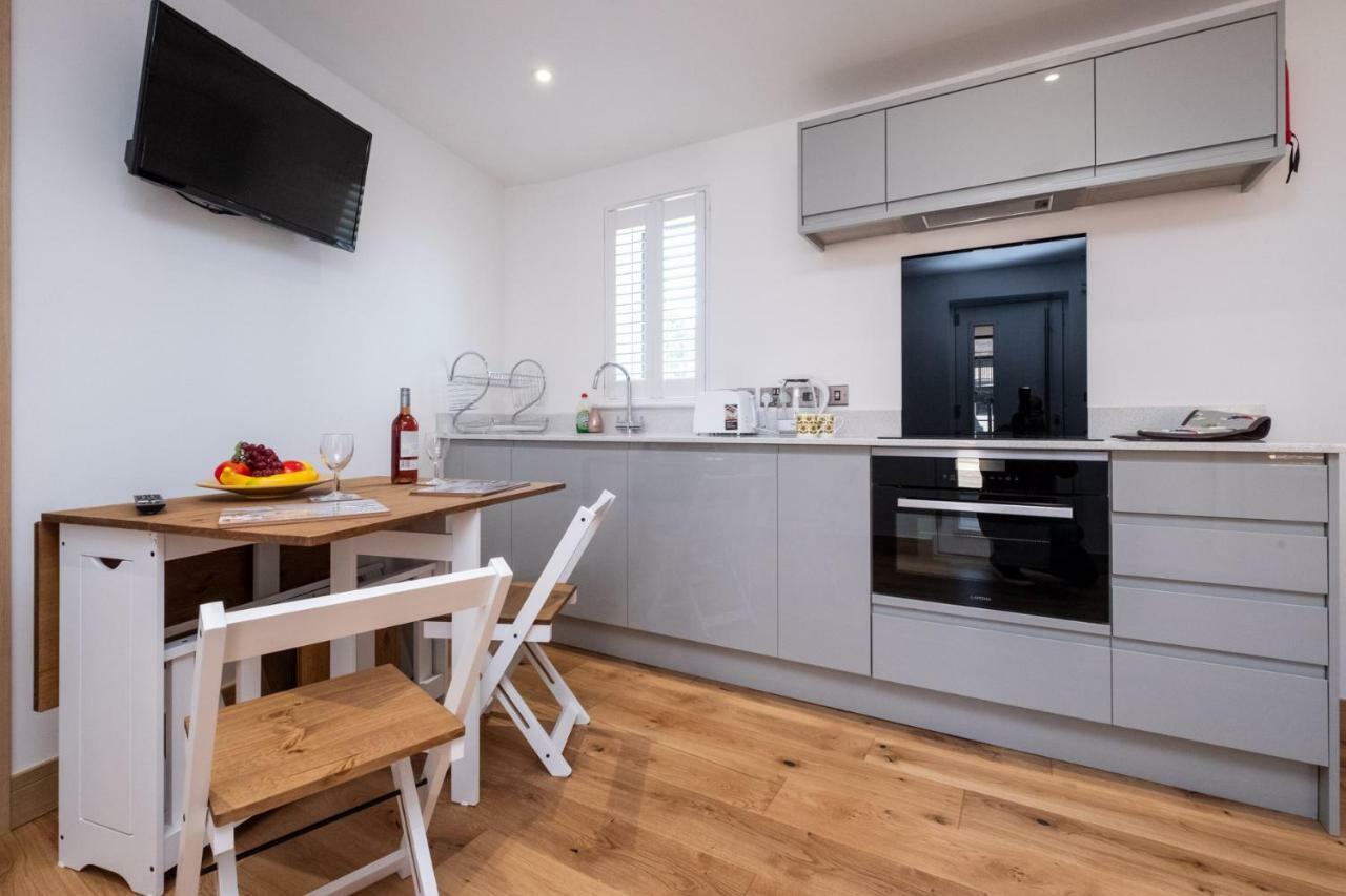 Weeping Willow - Three Tuns Apartments, Pettistree, Wickham Market - By Aldeburgh Coastal Cottages Εξωτερικό φωτογραφία