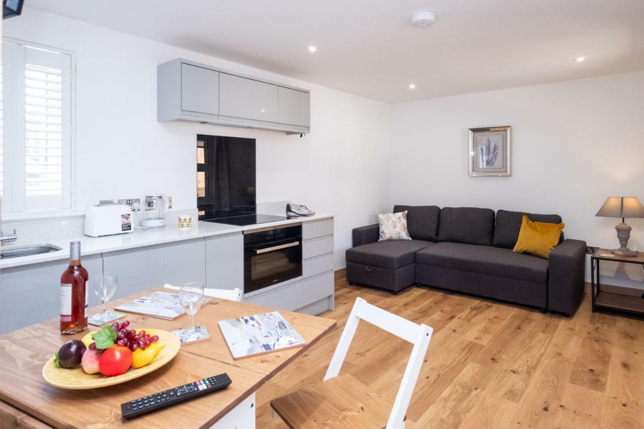 Weeping Willow - Three Tuns Apartments, Pettistree, Wickham Market - By Aldeburgh Coastal Cottages Εξωτερικό φωτογραφία