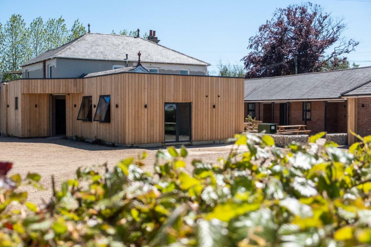 Weeping Willow - Three Tuns Apartments, Pettistree, Wickham Market - By Aldeburgh Coastal Cottages Εξωτερικό φωτογραφία